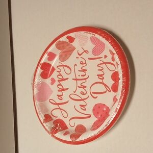 Valentines Loving Heart 8 paper Plates red pink white Made In USA sealed NWT